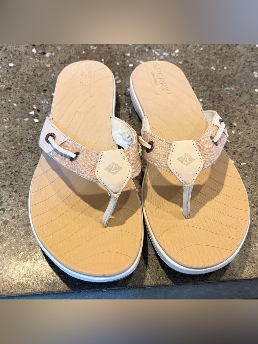 Sperry topsider thong sandals beige 7
